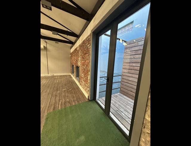 139M² BUILDING TO LET IN CAPE TOWN CITY CENTRE